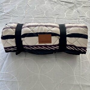 Maurices Stadium Blanket